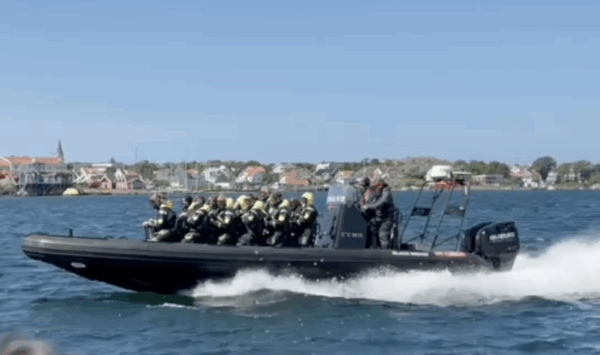 Team building on RIB boats in Gothenburg archipelago